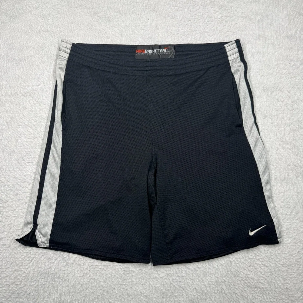 Vintage Nike Basketball Shorts Black Mesh Athletic Training 9 Inseam Men's XL